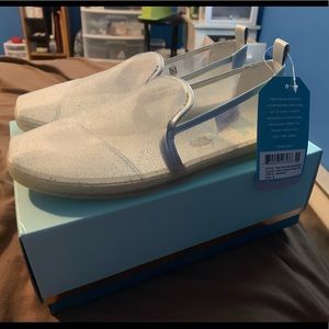 TOMS x DISNEY CINDERELLA